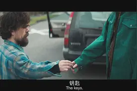 1米35小恶魔彼特·丁拉基与1米72美女艾丽·范宁邂逅，最萌身高差视频封面