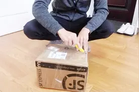 1700元淘得二手尼康单反相机 开箱看看亏了没视频封面