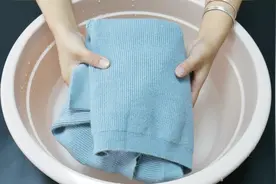毛衣穿在身上扎人还很痒？教你简单处理，无论材质好差都适用