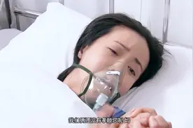 中风老太太偷吃炸鸡，结果高血压没抢救过来，儿子儿媳崩溃痛哭视频封面