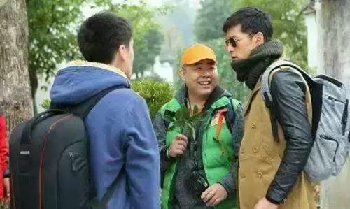 《闪亮新主播》选拔13年后，杜海涛走红，他演尽配角让吴昕落泪