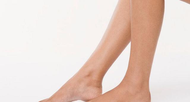 泠水沐浴露和身体乳