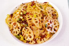 又到吃藕的季节了，阿源教你做凉拌藕片，酸脆爽口，营养又好吃