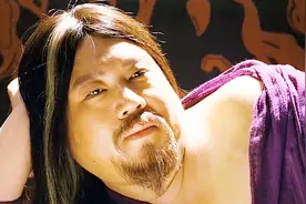 越光宝盒：男子为曹操作画，姿势也太妖娆了吧，辣眼睛啊视频封面