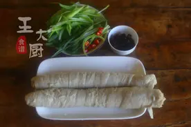 凉拌手撕面筋，很简单的一道家常菜，口感劲道，鲜香可口图片