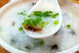 原来煮大米要这样做，看粥铺老板怎么煮大米，10分钟煮好大米粥视频封面
