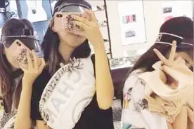 李嫣自导自演小视频，豪华闺蜜团助阵，李亚鹏想演路人却惨遭拒绝视频封面