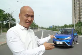 年轻人的第一台SUV 只要5万块？视频封面