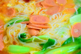 大厨教你做秘制“热汤面”，天冷喝上两碗暖胃还去寒，做法超简单视频封面