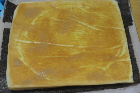 紫菜肉松蛋糕卷的做法 让蛋糕卷颜值翻倍