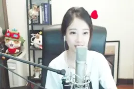 火箭少女一首《卡路里》，谁知道被冯提莫唱火了，听完无法自拔视频封面
