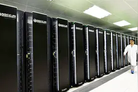 全球最强！中国E级超算原型机再传佳报！全部零件百分百国产化视频封面