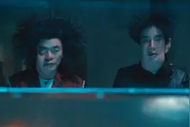 王宝强和房祖名吃了野味，一个变爆炸头，一个变包子脸视频封面