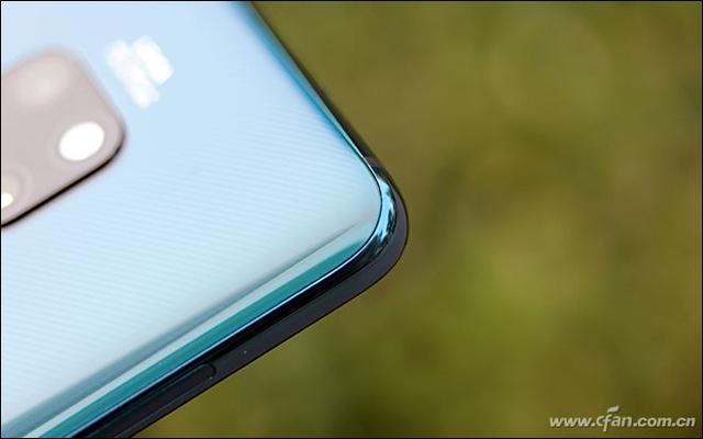 徕卡三摄+麒麟980的怒吼！HUAWEI Mate 20评测
