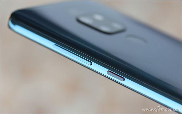 徕卡三摄+麒麟980的怒吼！HUAWEI Mate 20评测