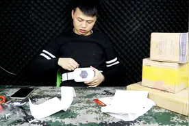 在拼多多上用83块钱买了5个快递，感觉我能用的着的就最后一款视频封面