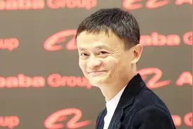 支付宝10年生活账本，充满暖心记忆，网友：看完我想家了视频封面