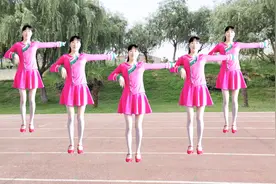 新32步广场舞《漂亮的小妹》新颖步伐 时尚真好看