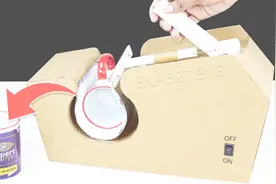 你们知道杯子上的图案是怎么打印上去的吗 牛人来告诉你