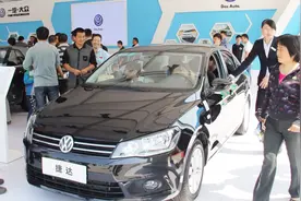 贷款买车要抵押哪些证件，听听老司机的经验，学会再也不怕被4S坑视频封面