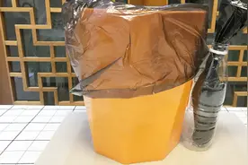 矿泉水瓶经小伙一剪，2分钟秒变垃圾袋收纳盒，老婆直夸真好用视频封面