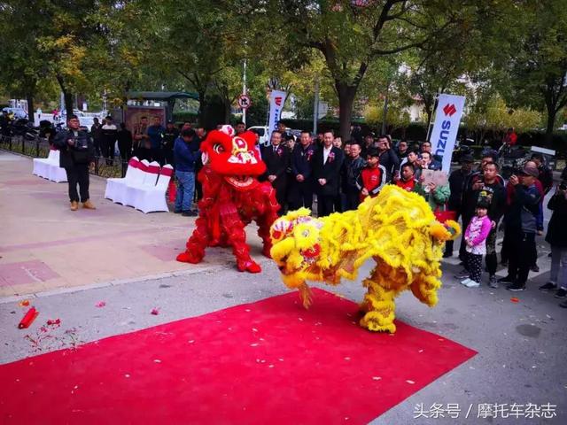 北京豪爵旗舰店开业，可能是国内最豪华的合资车专卖店！