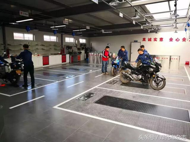 北京豪爵旗舰店开业，可能是国内最豪华的合资车专卖店！