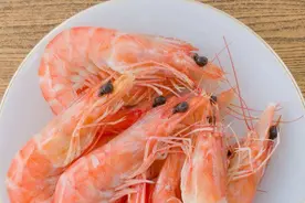 骨折后多吃这十大食物补充钙质，有利于骨头的健康恢复视频封面