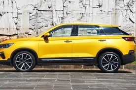 一汽“老鹰”标换成世界之窗，10万起，内饰比肩S级，性能不输H6视频封面