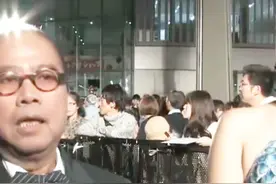 东京电影节主竞赛影片《三夫》见面会 陈果携曾美慧孜亮相视频封面