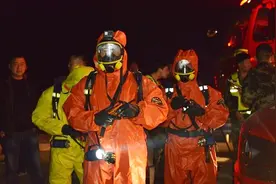 紧急！四川德阳一液氨站200公斤液氨泄漏 消防连夜排险零伤亡视频封面