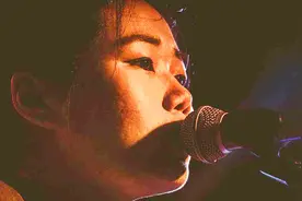 长得不好看也要做歌手！你可以不看我，但你一定听过我的歌！