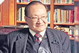 一代武侠大师金庸逝世 3分钟视频回忆属于他的“江湖世界”视频封面