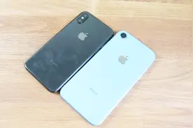 iPhone XR评测对比iPhone X该入手哪一款，这差距让人意外！视频封面