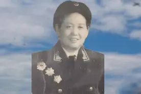十位开国大将都已去世，但有一位夫人还在，今年96岁高龄视频封面