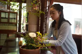 金庸西湖边的书房 杭州书迷缅怀一代大侠视频封面