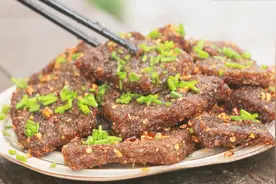 树根做的粑粑你吃过吗？市面上难得一见的美味，吃过一次永生难忘视频封面