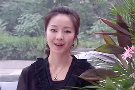 兄弟车行：没想到隔壁车行的老板竟是位大美女，不过人不可貌相视频封面