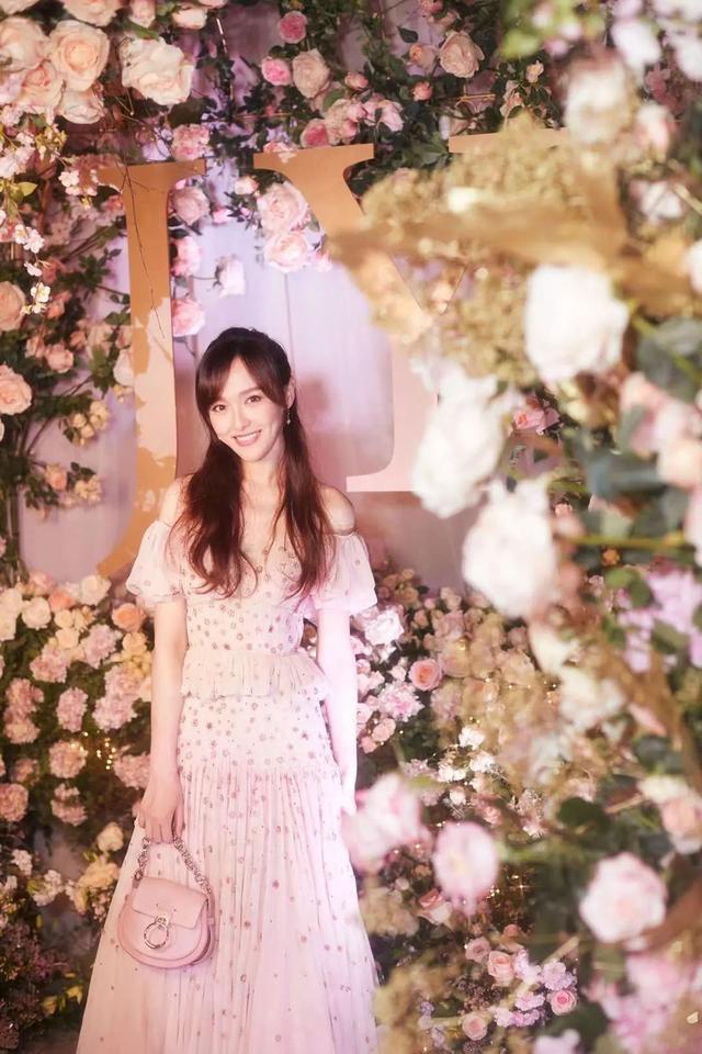 唐嫣罗晋的盛大婚礼，就是我拿一生换你一颗糖