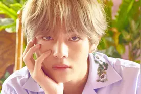 防弹少年团金泰亨再夺第一美男！全球百大帅哥排名都是养眼小哥哥视频封面