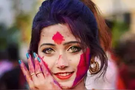 印度女孩拥有一双“精灵眼”，当得知人家身世后，网友：高攀不起图片