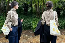 这才是年轻宝妈的真实穿搭，时髦平底鞋+基础款，减龄大方显气质图片