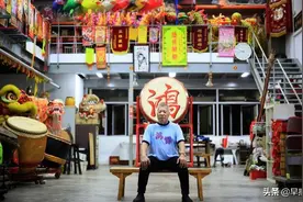 舞狮半世纪 新加坡老师傅老当益壮图片