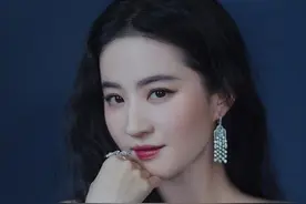 刘亦菲陈晓再度同框，同台对视甜翻众人，推荐新剧诚意满满图片