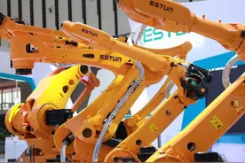 中国工业机器人“一哥”：在日本企业包围下，半年卖出近4700台图片