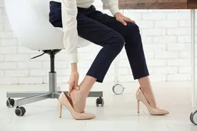 长期穿高跟鞋的女性，10年会变成什么样？这5个结局来告诉你图片