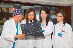 ​甲亢突眼怎么治？上海九院多学科协作让患者“把单选题变成多选题”图片