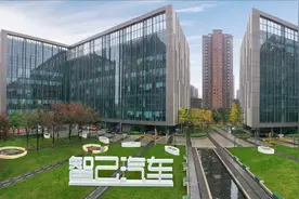 除了阿里和张江高科，还有两个股东，智己汽车真敢玩图片