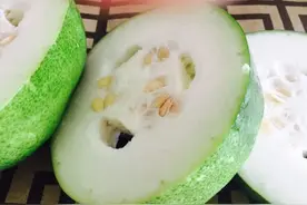 冬瓜海米鱼丸汤，清淡鲜美，营养美味，老人孩子可以常喝图片