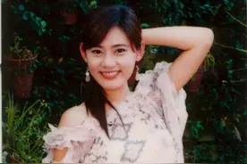 幼年丧妹母亲嫌弃，入行被骗拍不雅照，秋瓷炫42年苦命人生图片